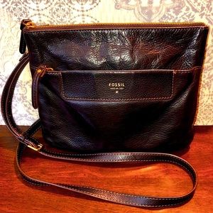 FOSSIL Issue No. 1954 Black Leather Crossbody